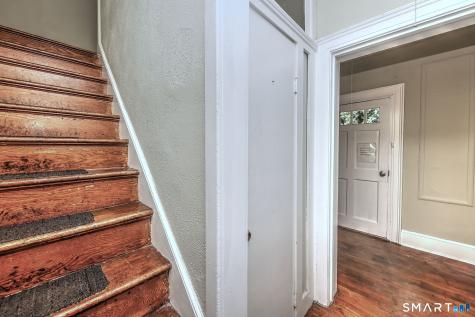 160 Goffe Terrace New Haven CT 06511