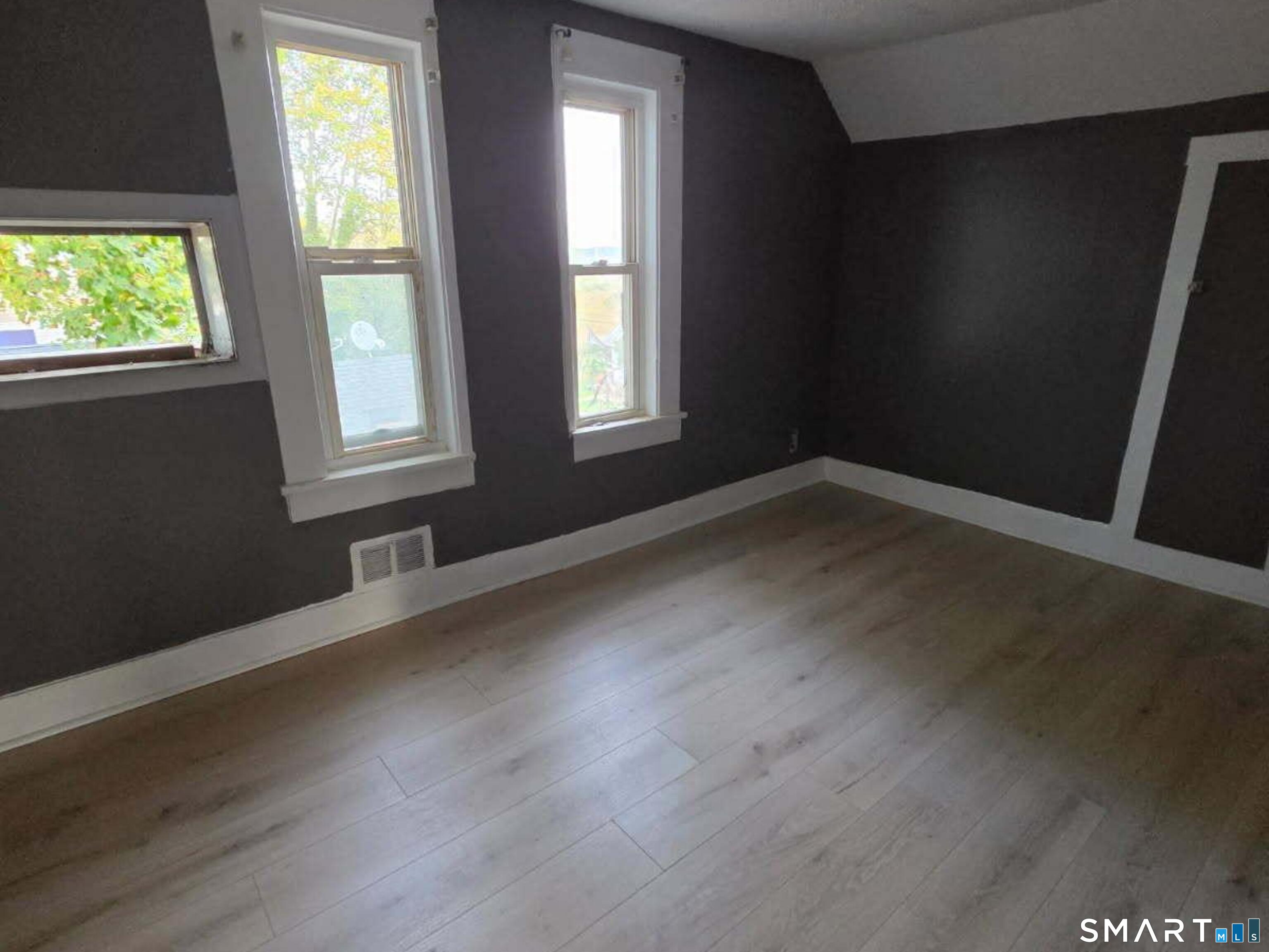 49 Monahan Place West Haven CT 06516