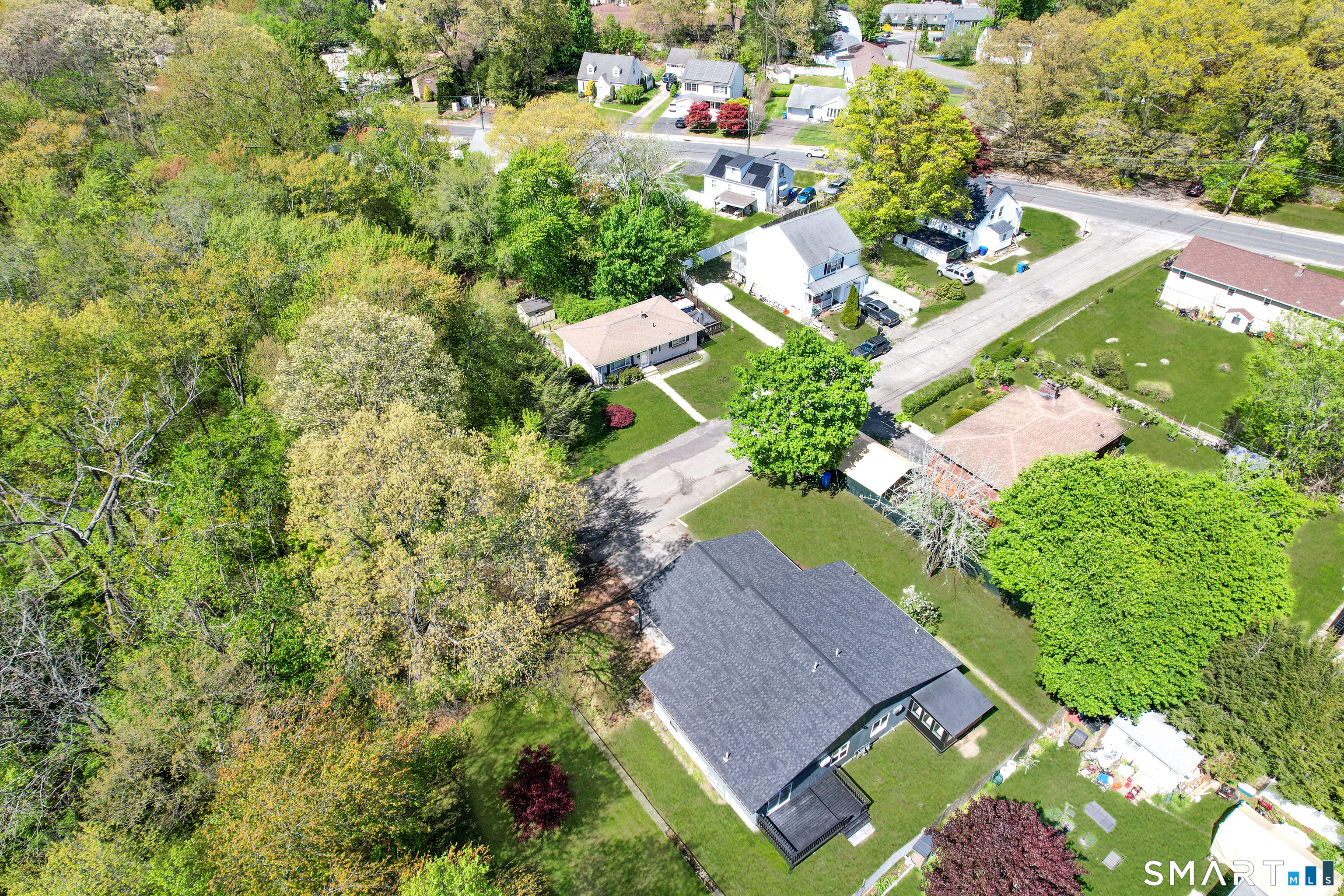 35 Lilly Street Waterbury CT 06708