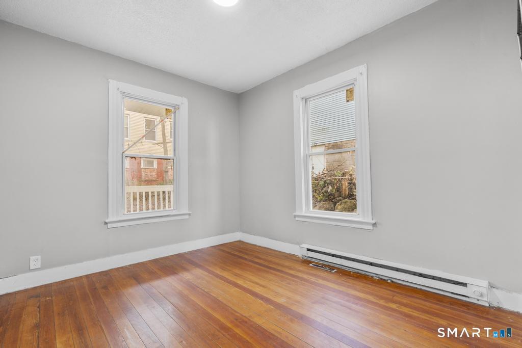 21 Aetna Street Waterbury CT 06704