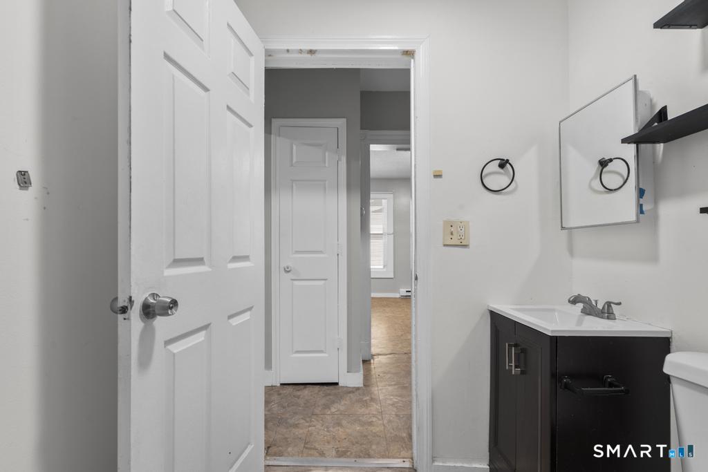 21 Aetna Street Waterbury CT 06704