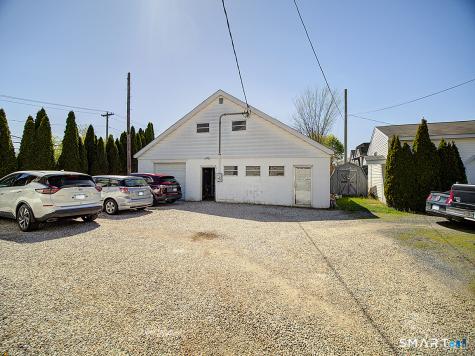 1052 Dixwell Avenue Hamden CT 06514