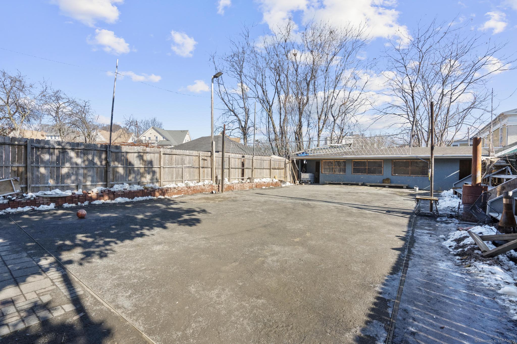 1146-1148 Iranistan Avenue Bridgeport CT 06605