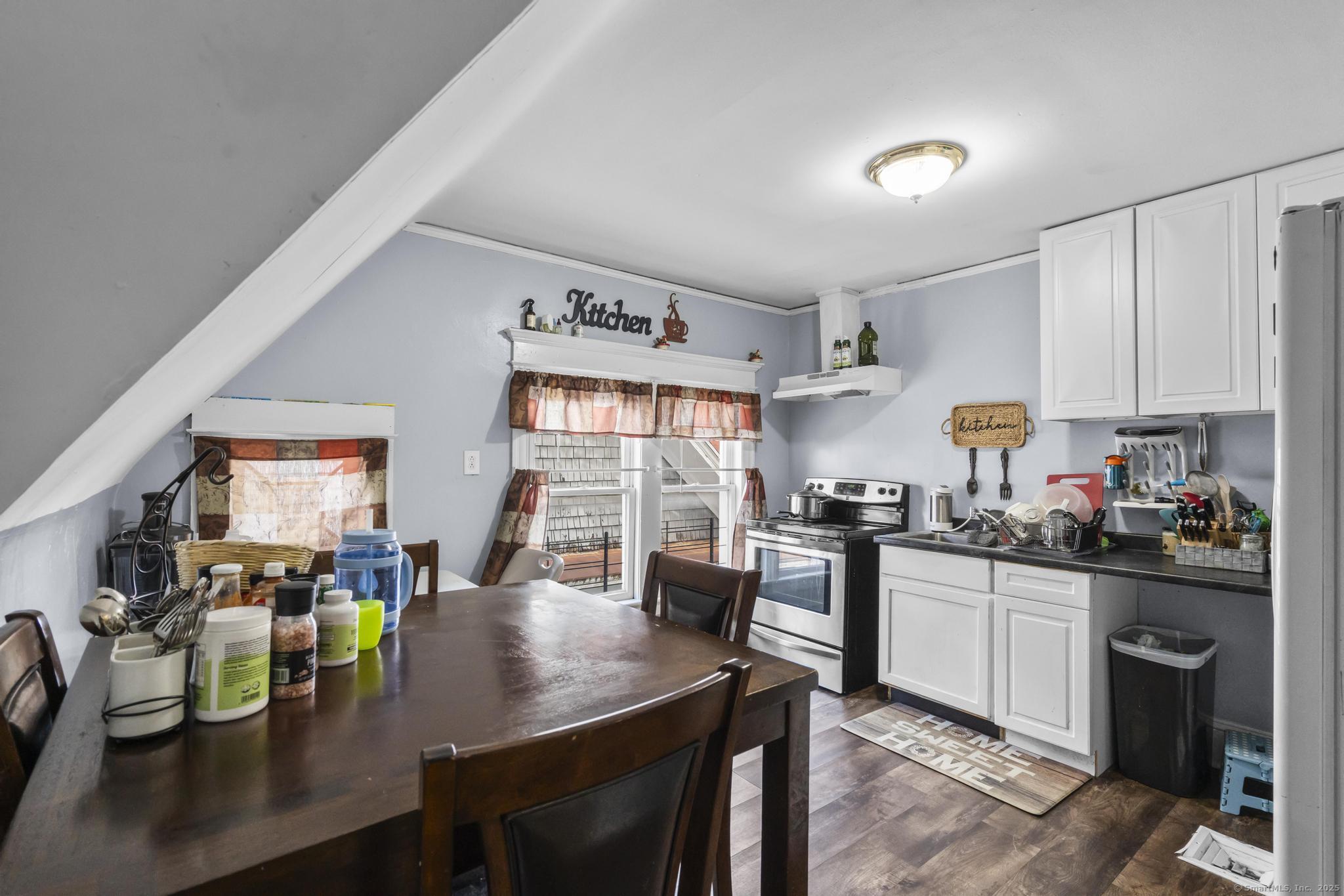 1146-1148 Iranistan Avenue Bridgeport CT 06605