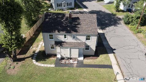 163-165 Woodlawn Circle East Hartford CT 06108