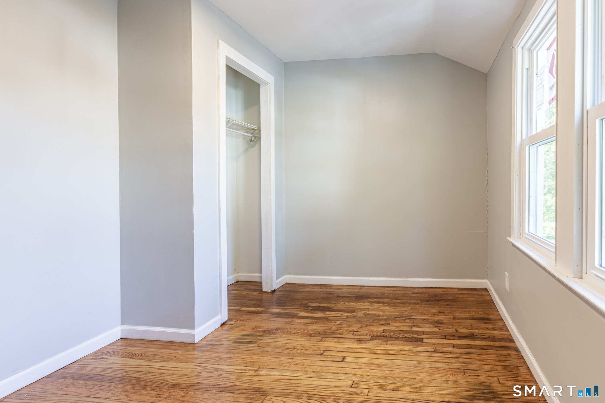 163-165 Woodlawn Circle East Hartford CT 06108