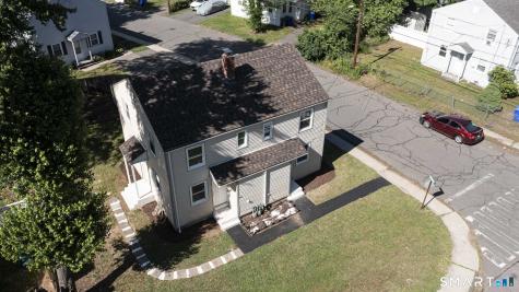 163-165 Woodlawn Circle East Hartford CT 06108
