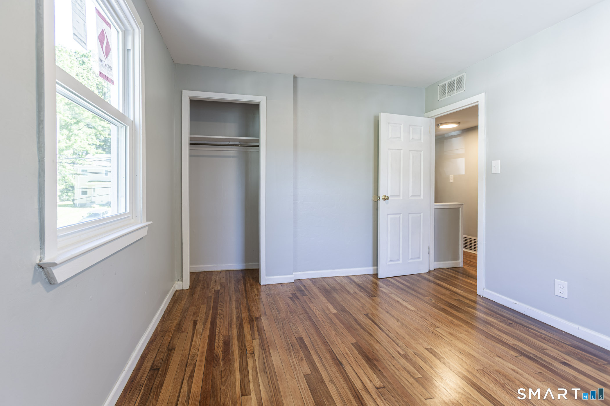 163-165 Woodlawn Circle East Hartford CT 06108