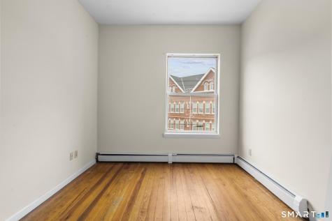 985 Bank Street Waterbury CT 06708