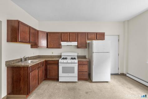 985 Bank Street Waterbury CT 06708