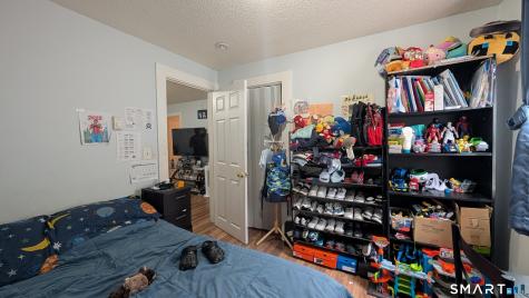 35 Lake Street Norwich CT 06360