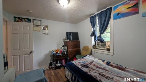 35 Lake Street Norwich CT 06360