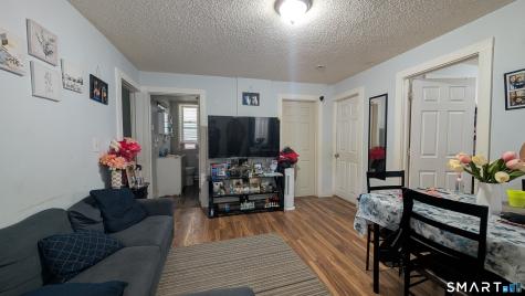35 Lake Street Norwich CT 06360