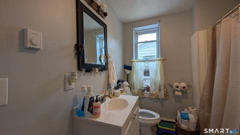35 Lake Street Norwich CT 06360