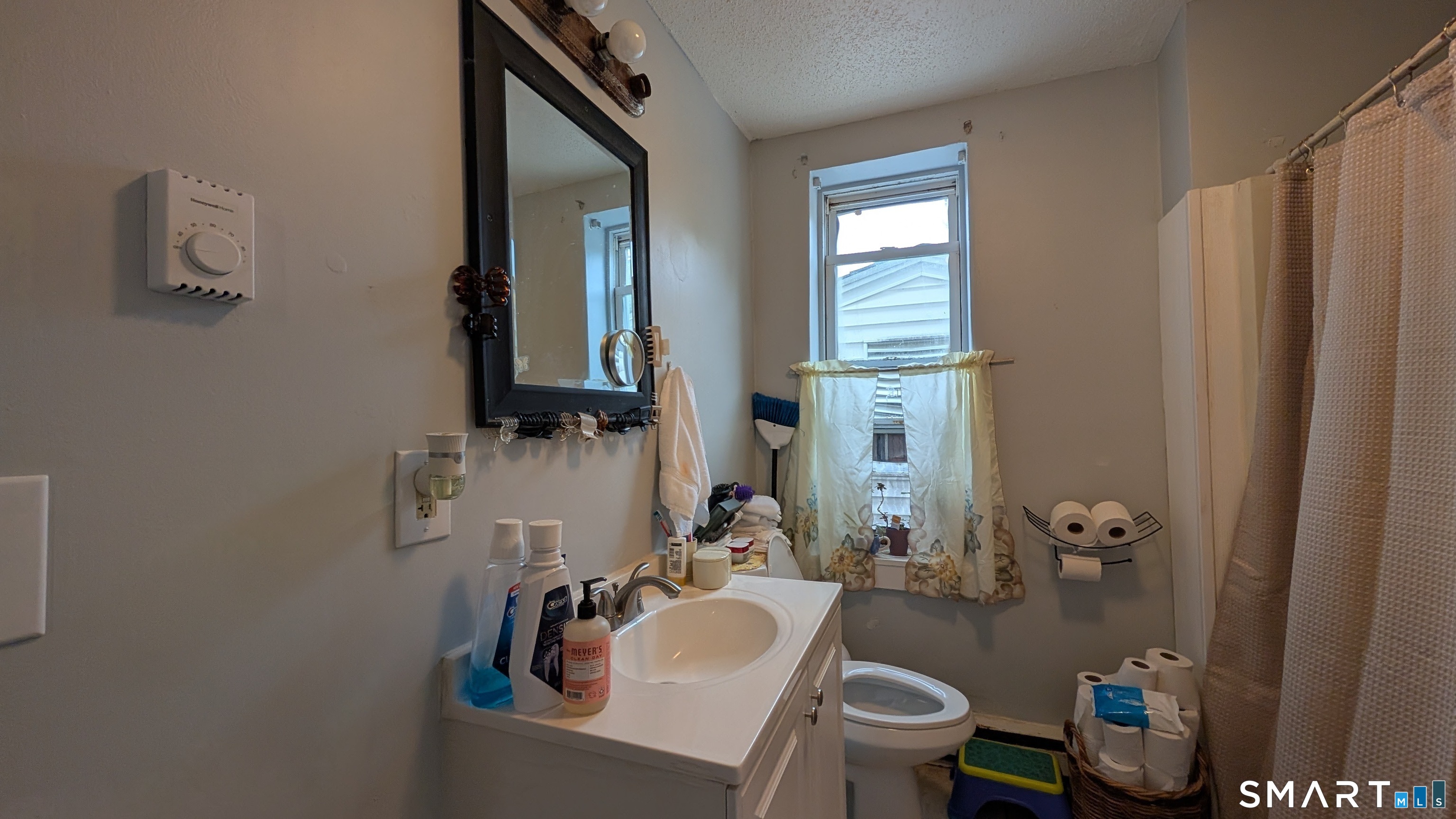 35 Lake Street Norwich CT 06360