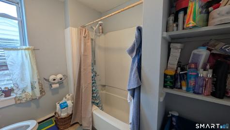 35 Lake Street Norwich CT 06360