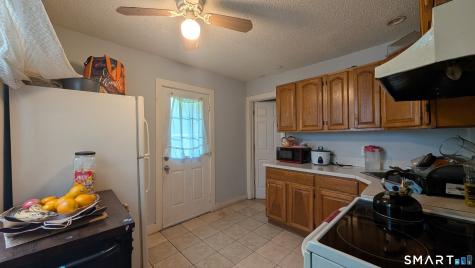 35 Lake Street Norwich CT 06360
