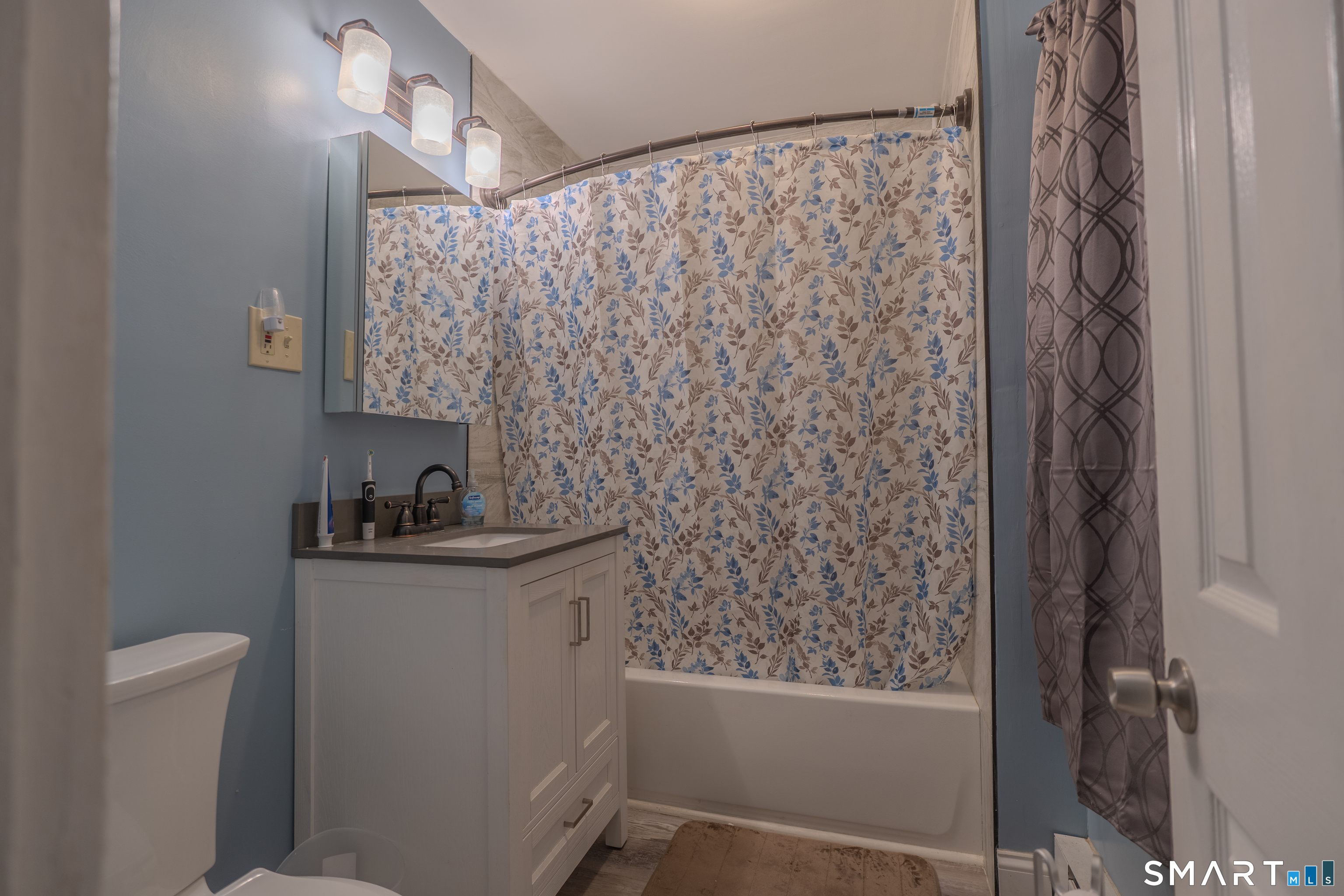 82 Greenwood Street Naugatuck CT 06770