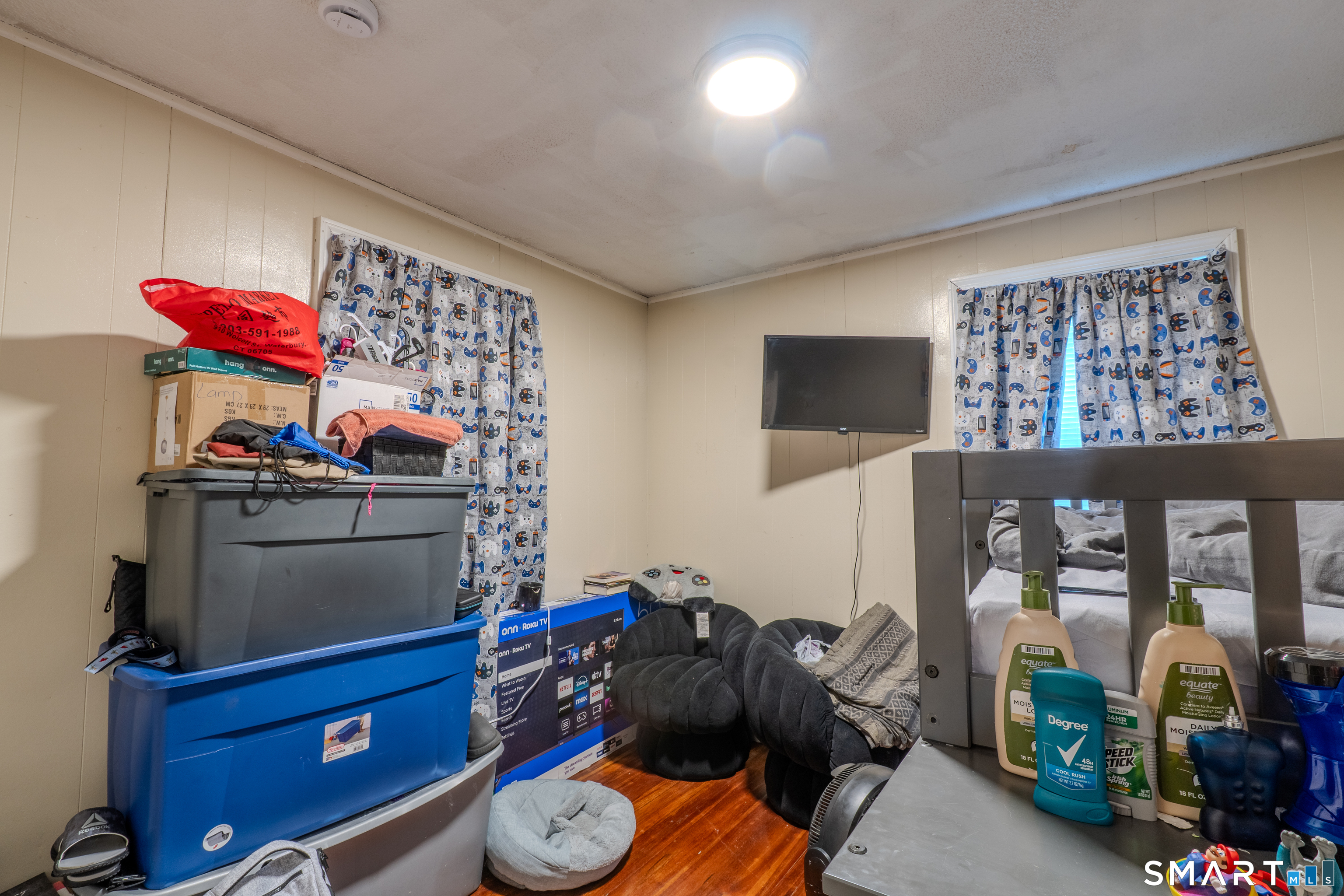 82 Greenwood Street Naugatuck CT 06770