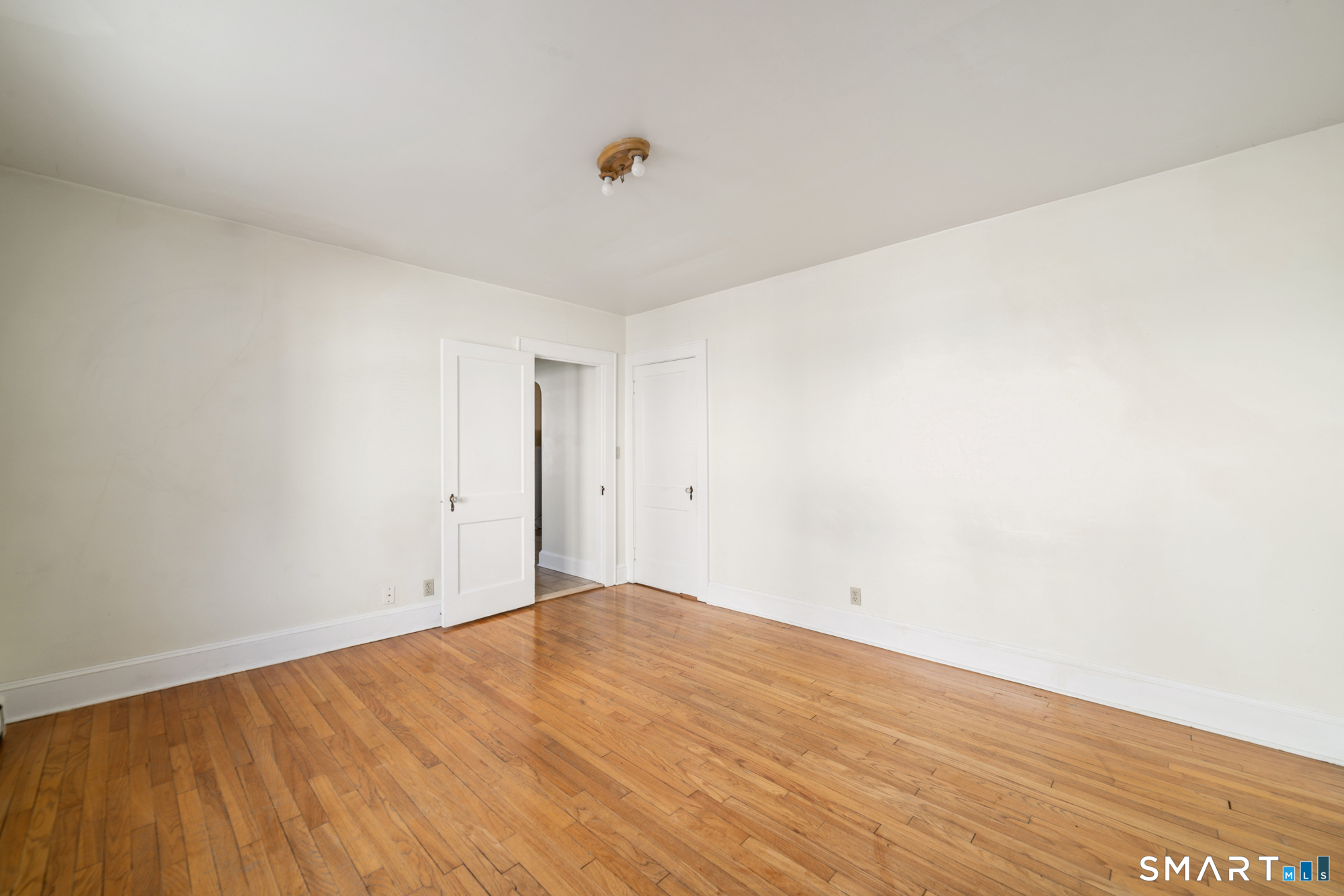 283 Salem Street Bridgeport CT 06606