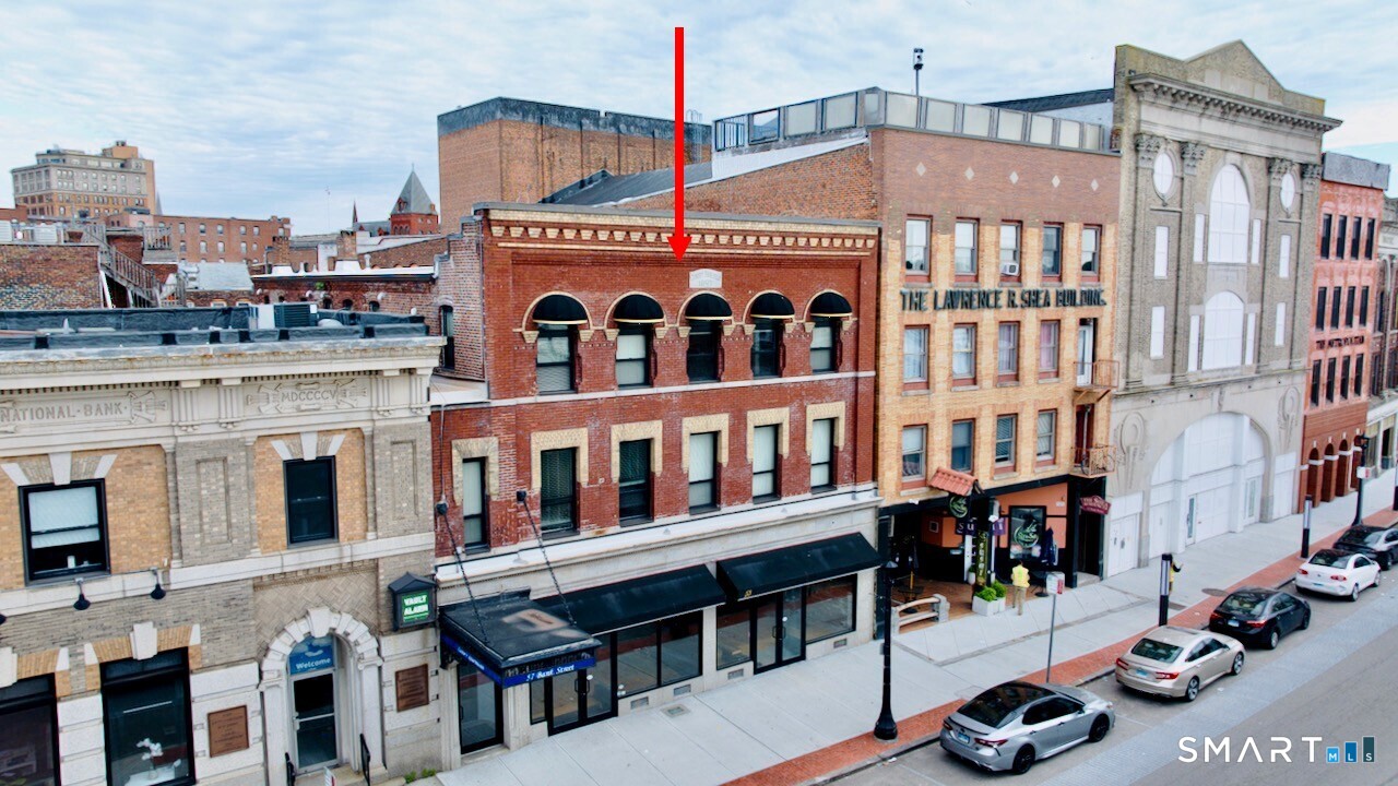 53-55 Bank Street New London CT 06320