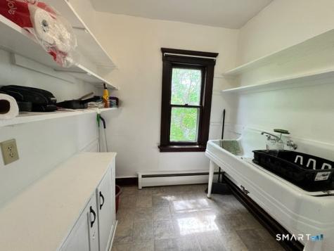 86 Hinman Street West Haven CT 06516