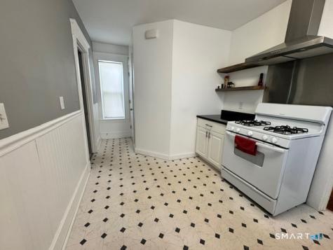 86 Hinman Street West Haven CT 06516