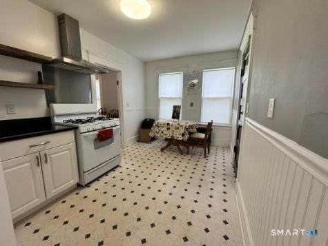 86 Hinman Street West Haven CT 06516