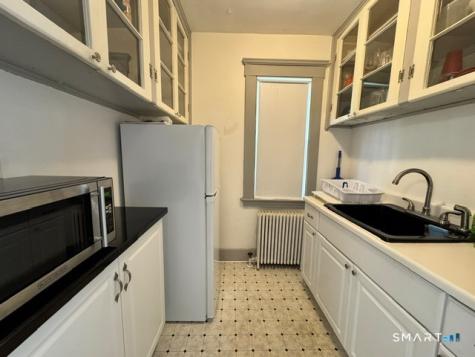 86 Hinman Street West Haven CT 06516