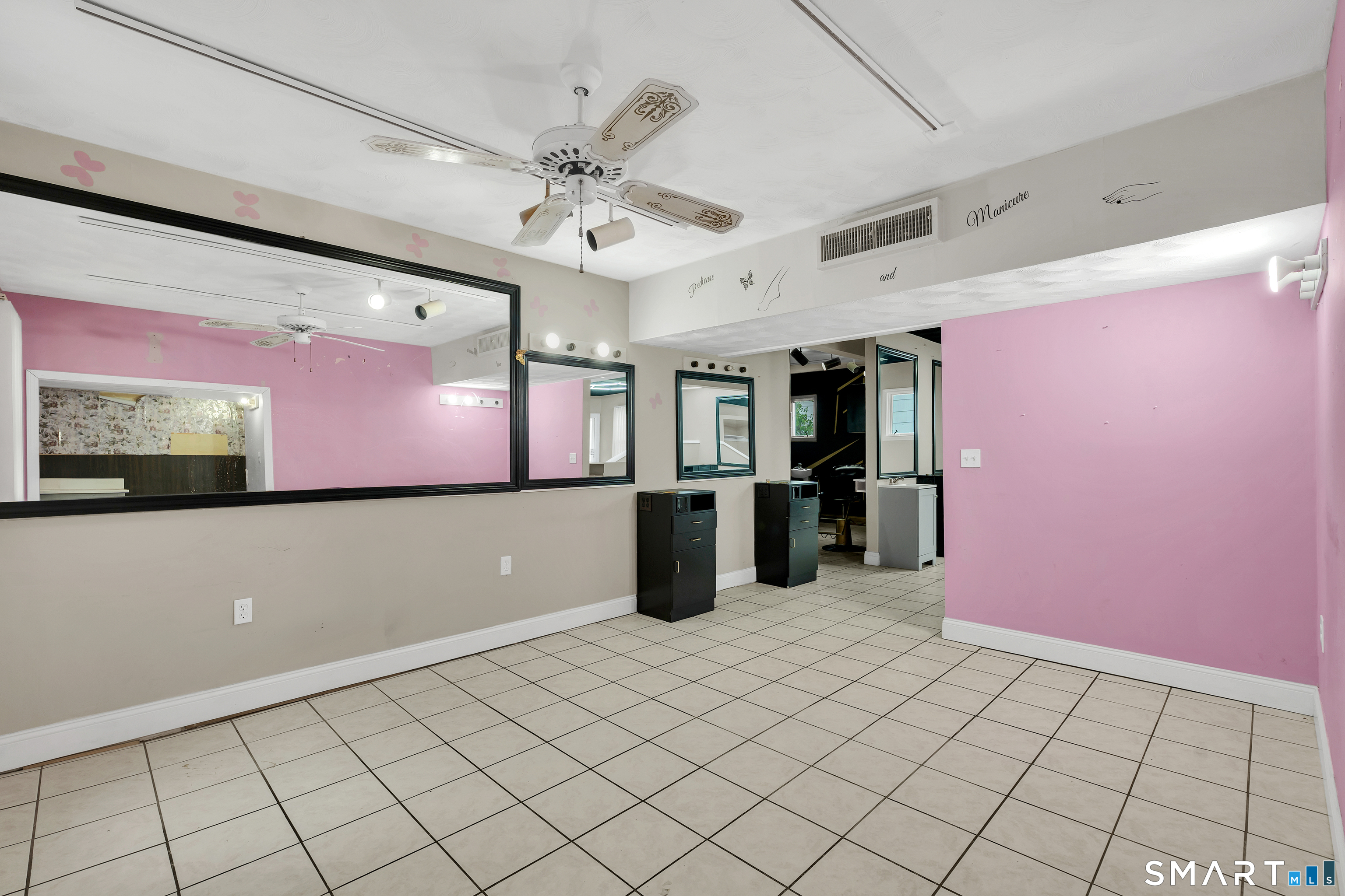 1428 Dixwell Avenue Hamden CT 06514