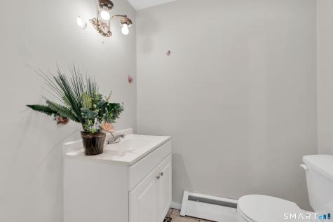 1428 Dixwell Avenue Hamden CT 06514