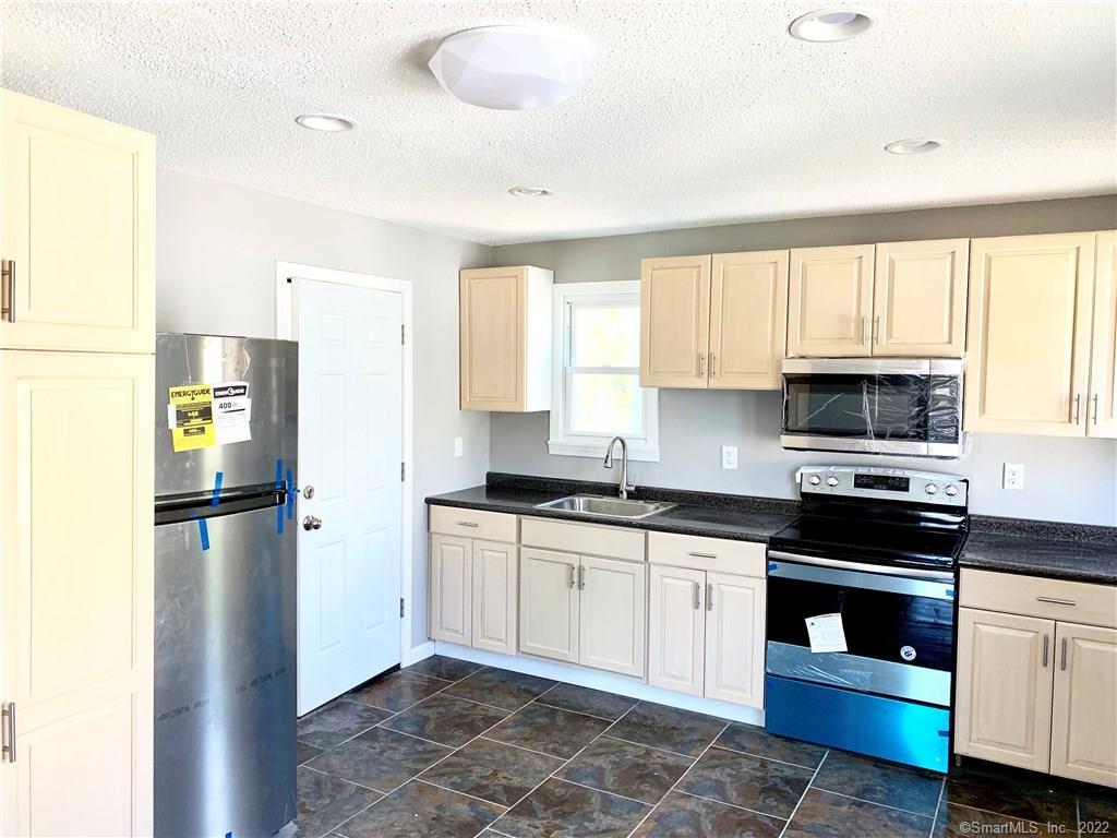 15 Trumbull Street Manchester CT 06040
