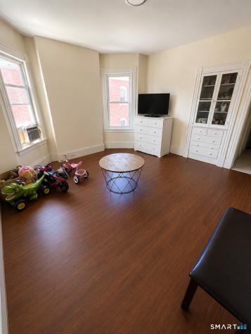 137-139 Babcock Street Hartford CT 06106