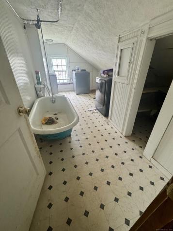 44-46 South Chestnut Street Plainfield CT 06374