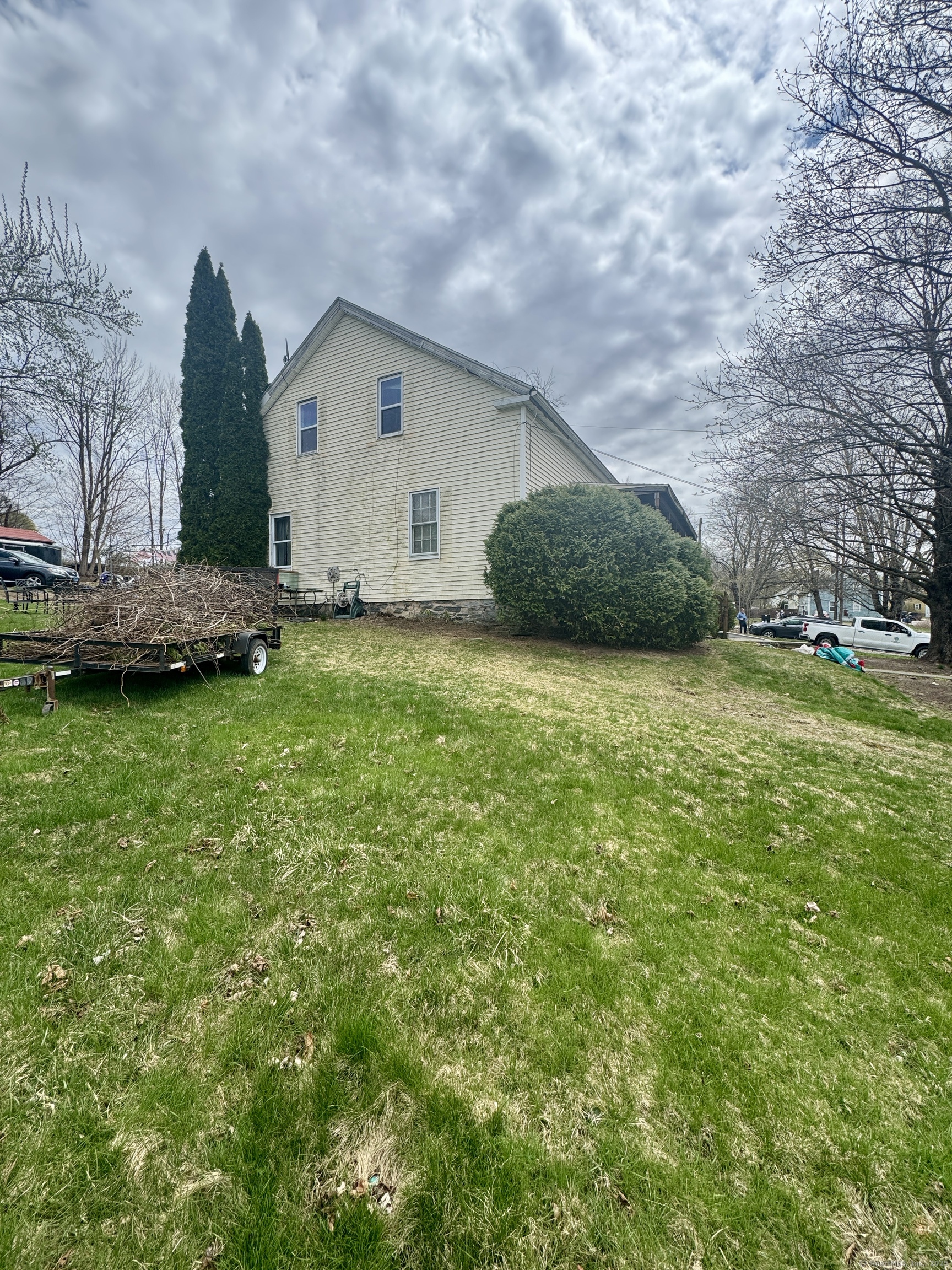 44-46 South Chestnut Street Plainfield CT 06374