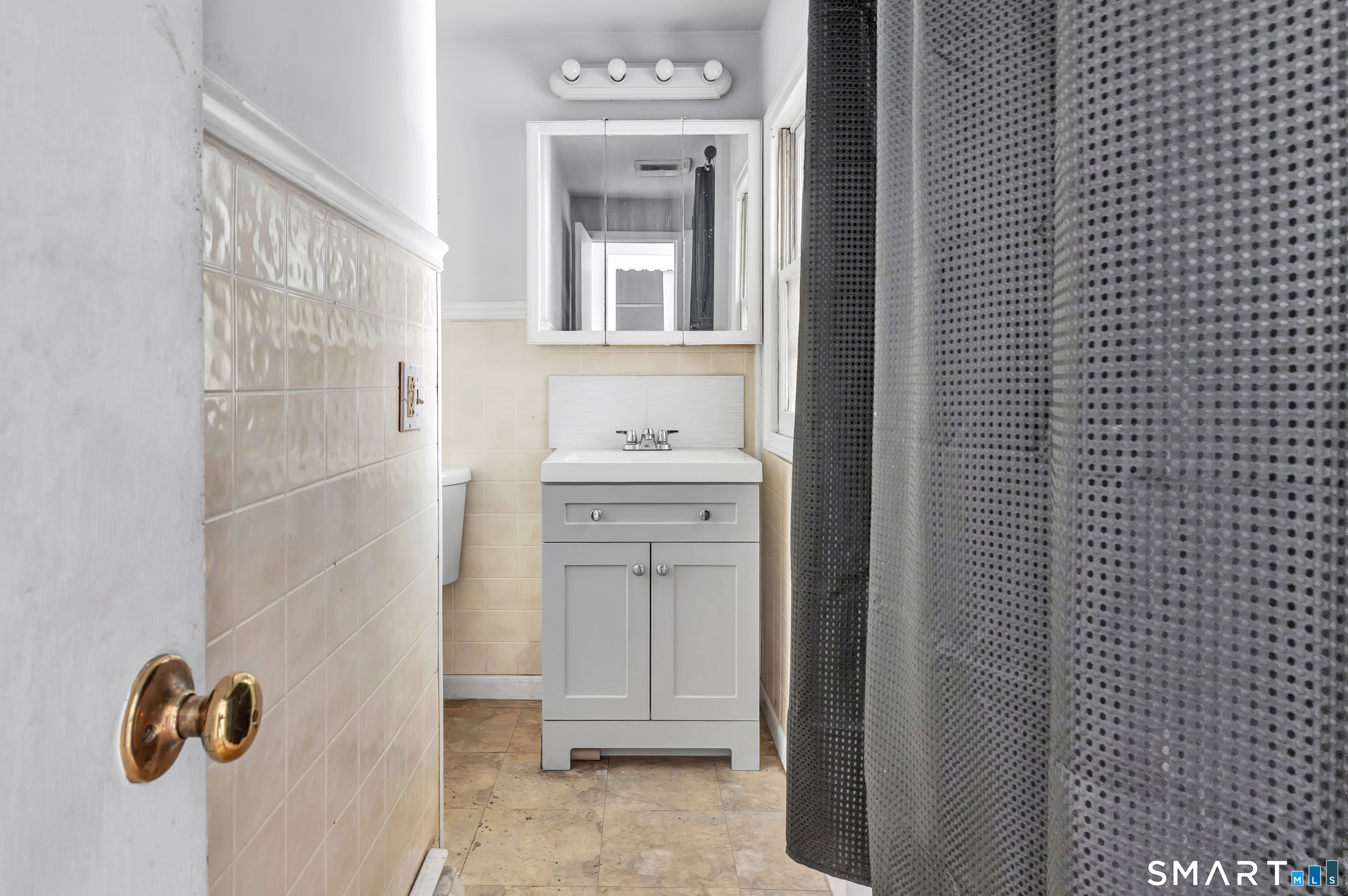 48 Mountain Street Derby CT 06418