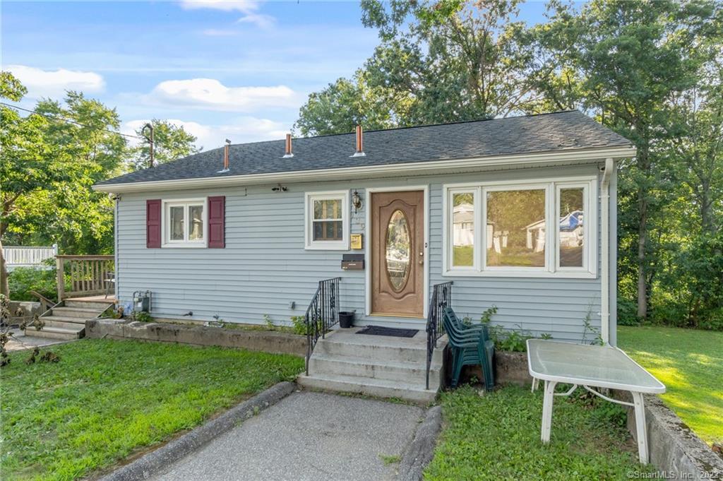 139 Macauley Avenue Waterbury CT 06705