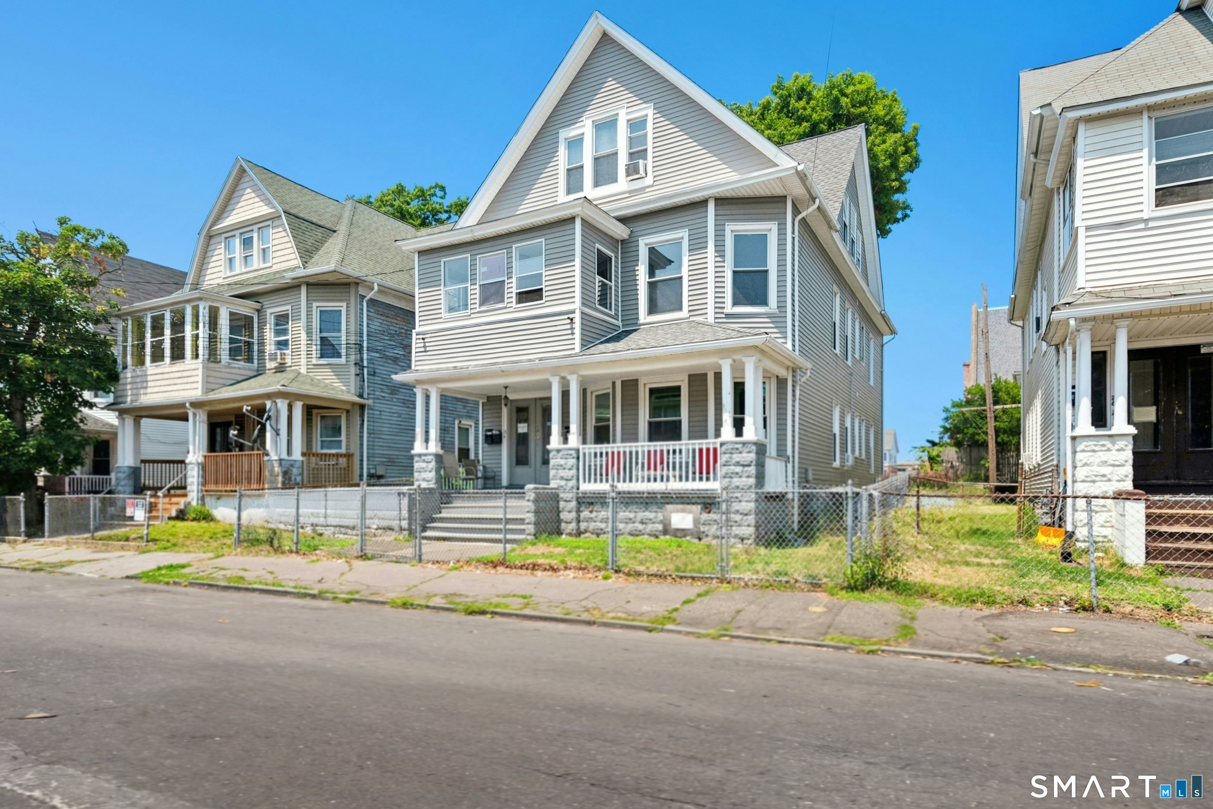 32-34 Park Terrace Bridgeport CT 06604