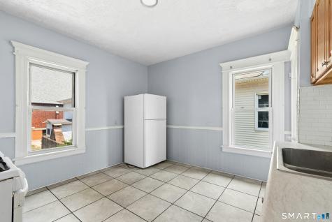 32-34 Park Terrace Bridgeport CT 06604