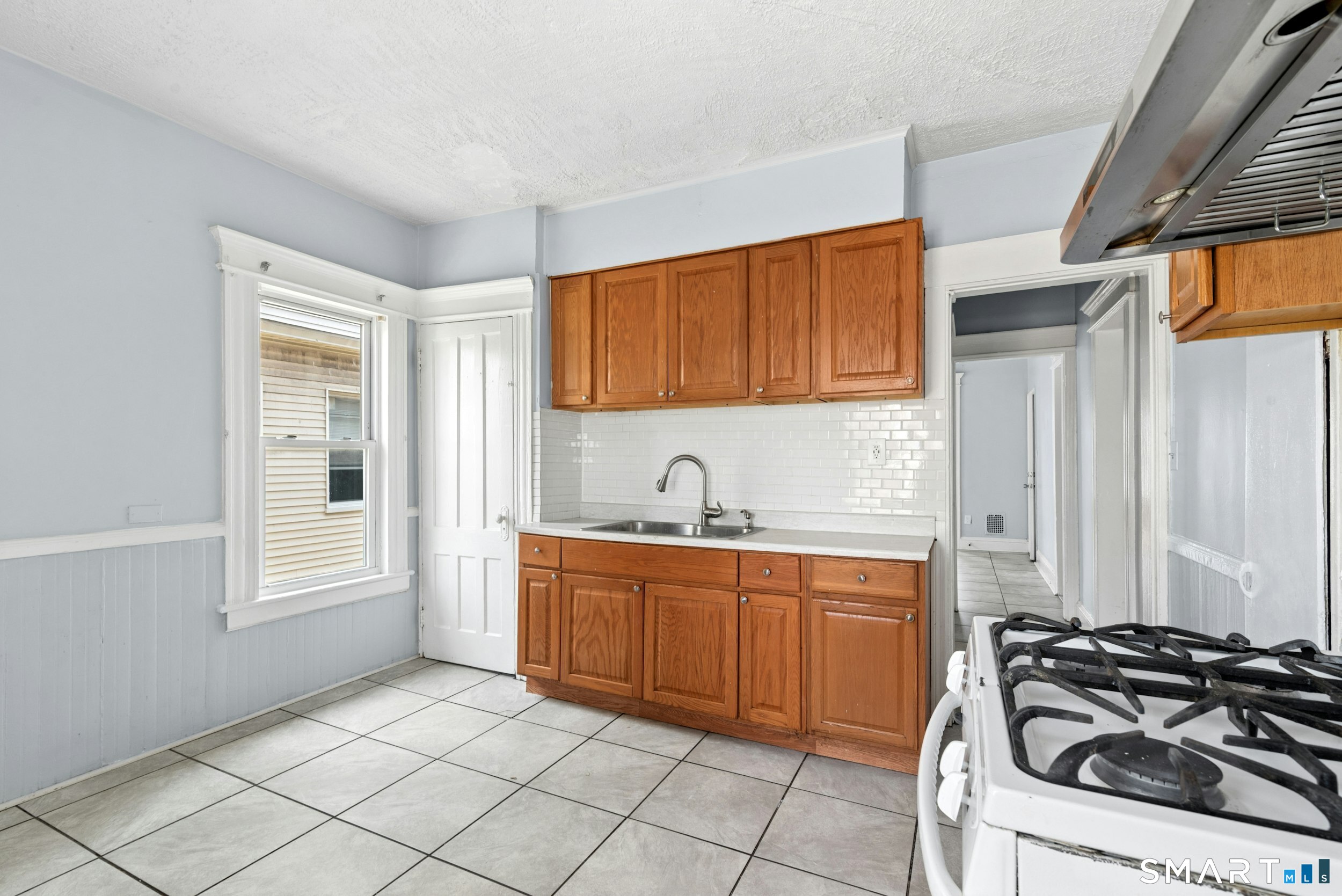 32-34 Park Terrace Bridgeport CT 06604
