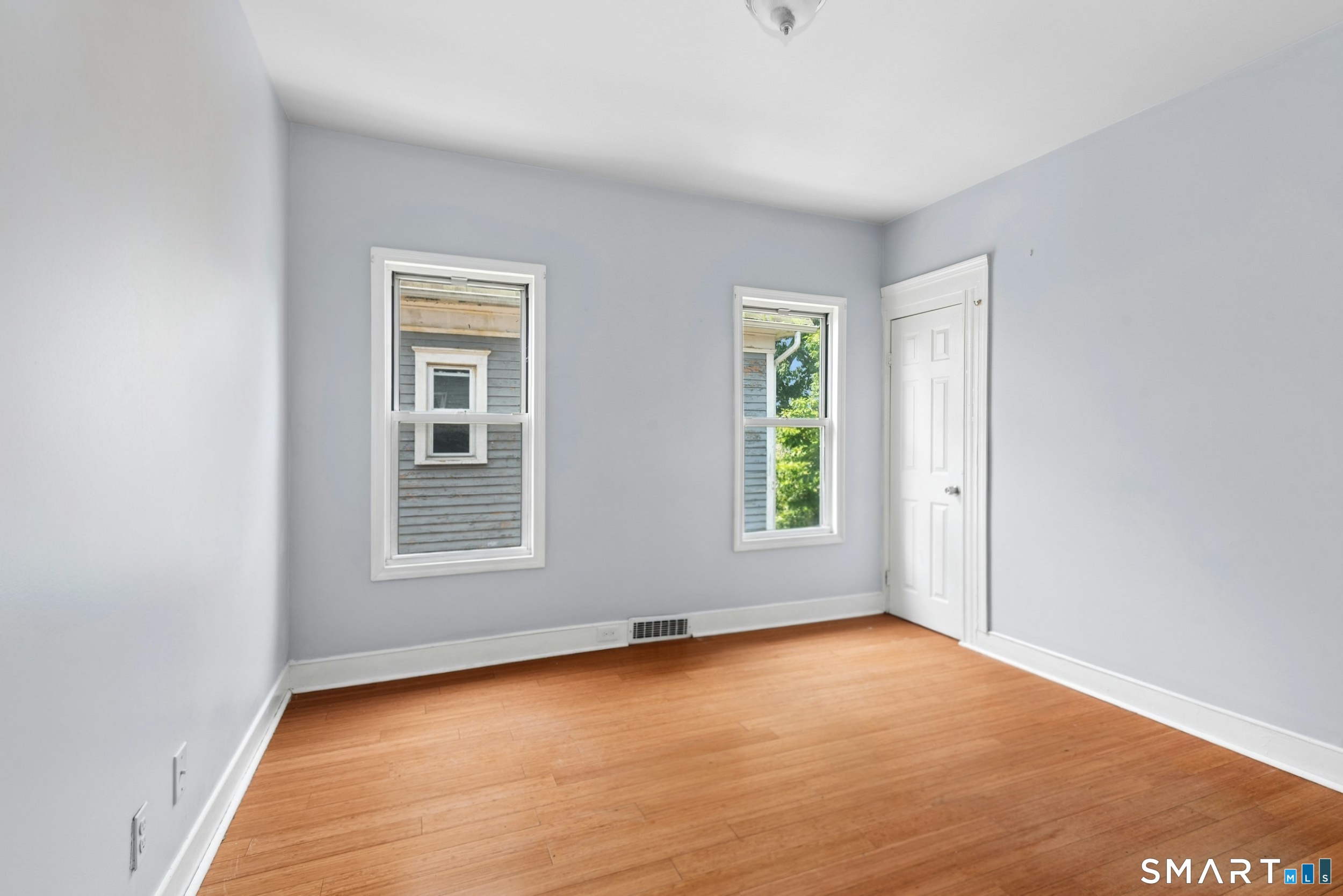 32-34 Park Terrace Bridgeport CT 06604