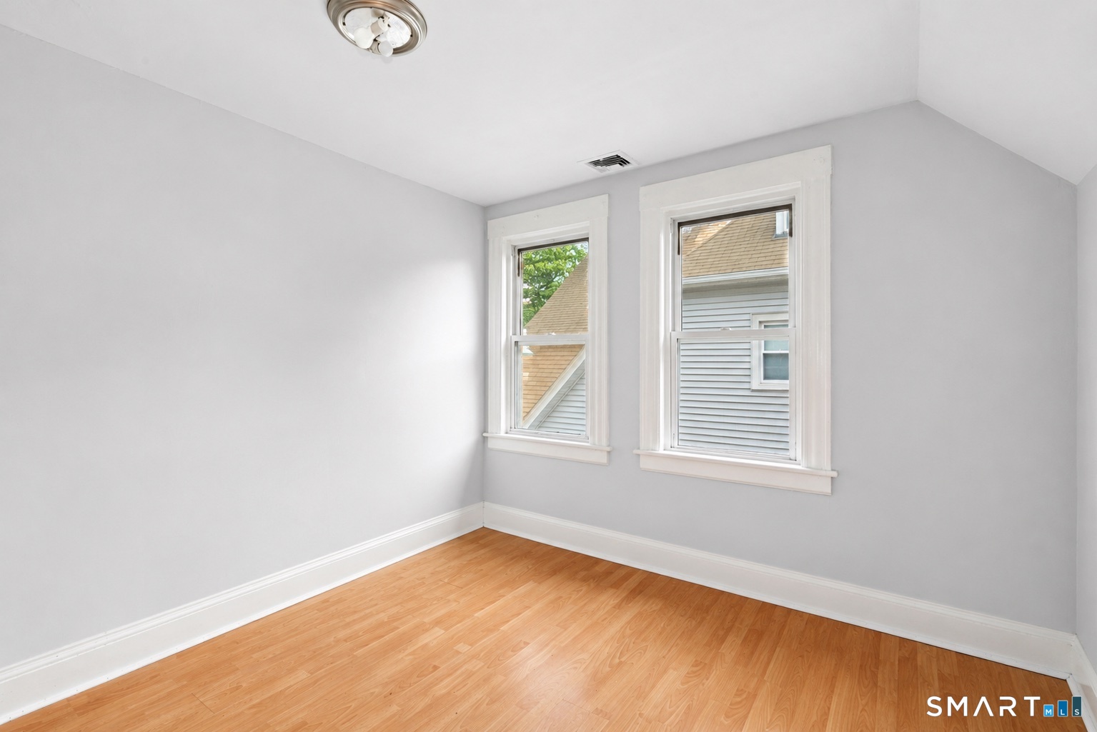 32-34 Park Terrace Bridgeport CT 06604