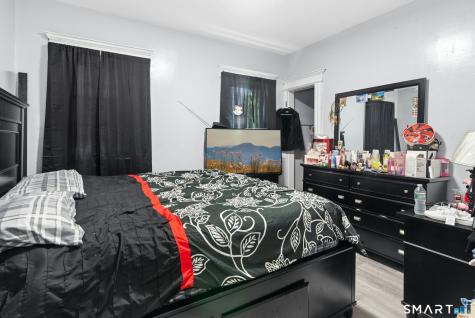 32-34 Park Terrace Bridgeport CT 06604