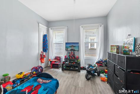 32-34 Park Terrace Bridgeport CT 06604
