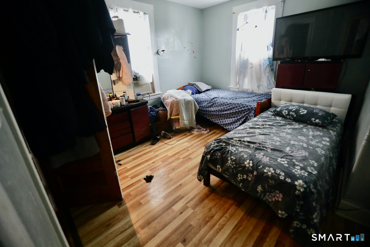 112 Anson Street Bridgeport CT 06606