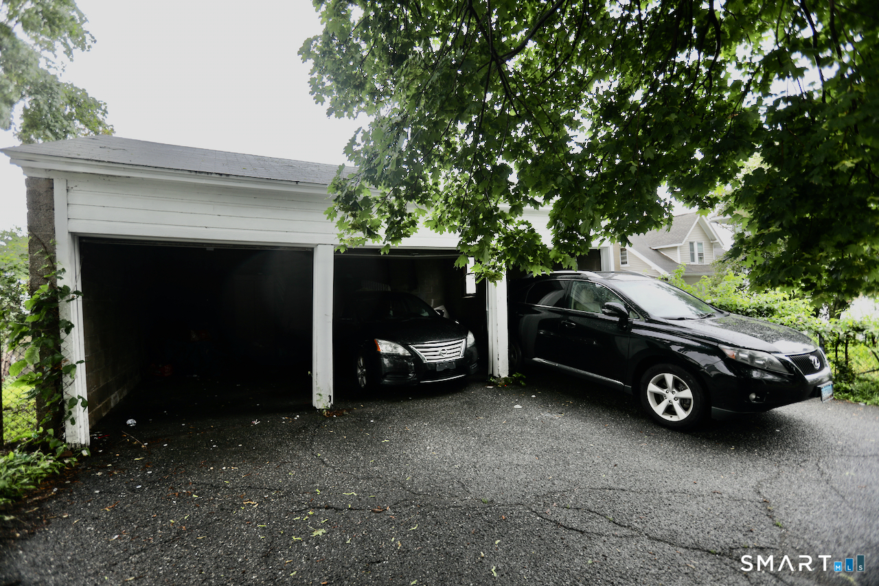 112 Anson Street Bridgeport CT 06606