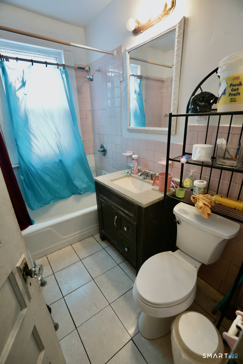 112 Anson Street Bridgeport CT 06606