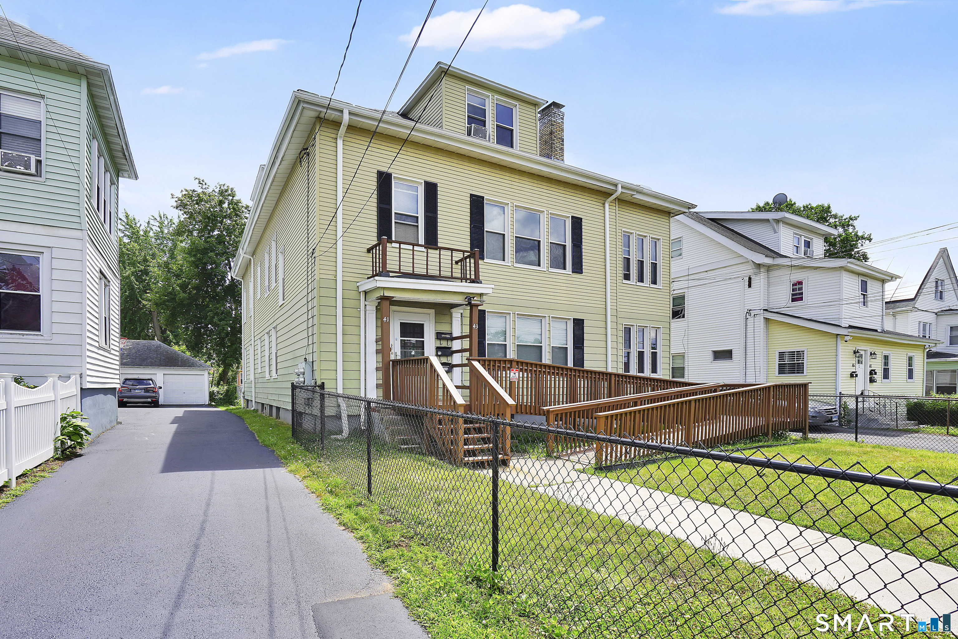 41-43 Hebron Street Hartford CT 06112