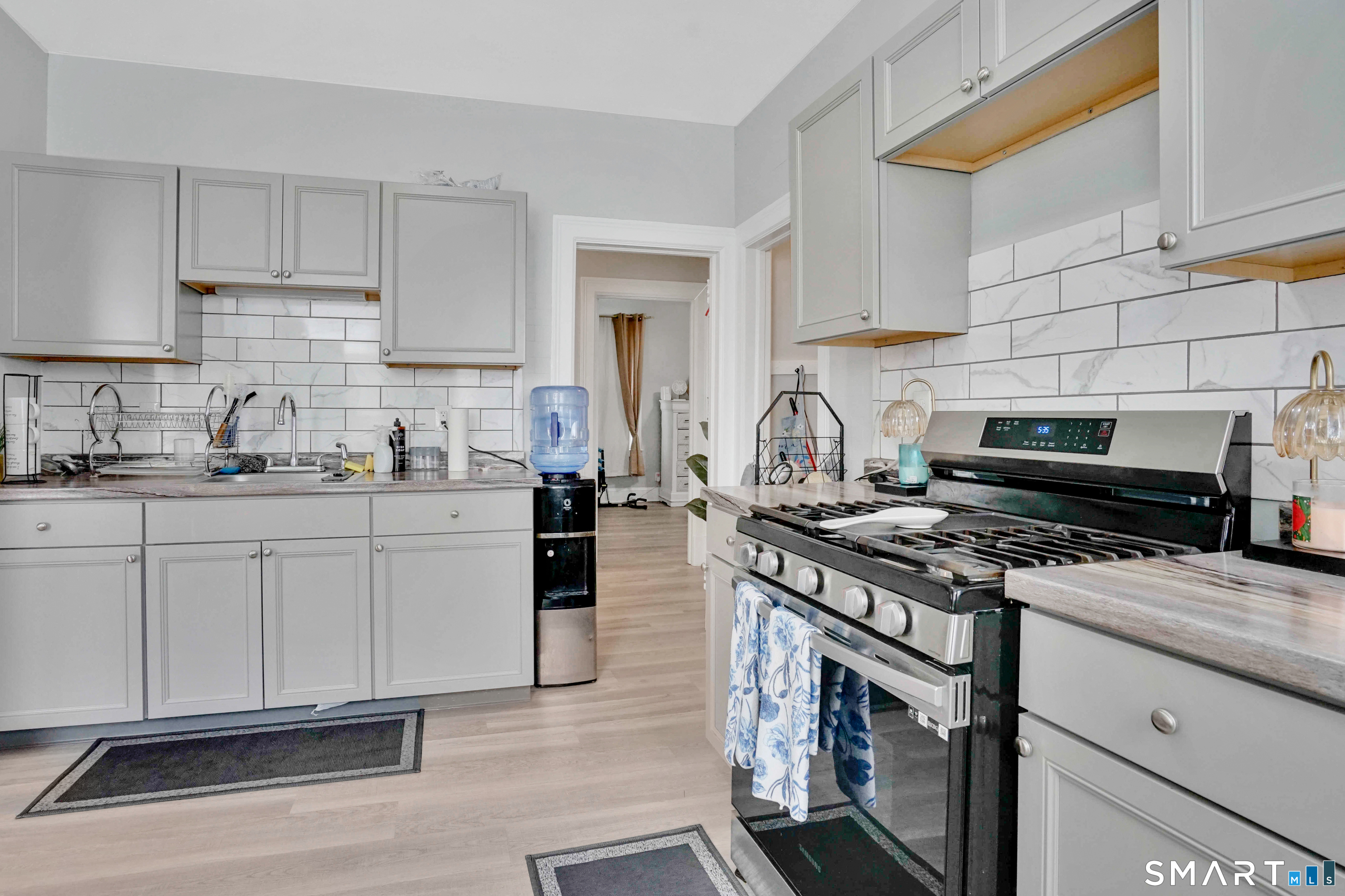 41-43 Hebron Street Hartford CT 06112