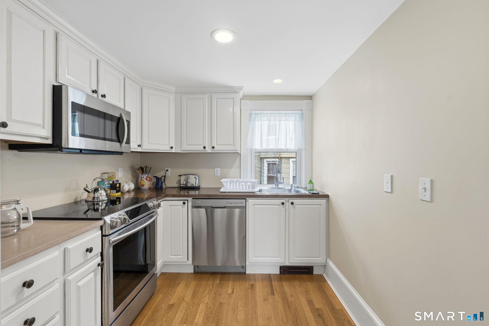 68 School Street Groton CT 06355